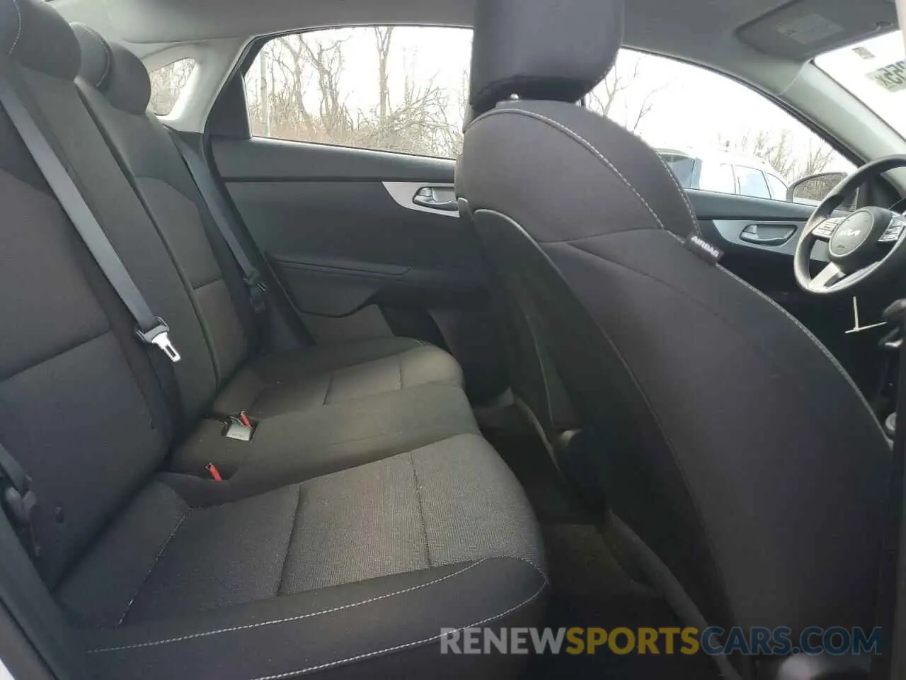 11 fotografías del automóvil dañado 3KPF24AD4PE587222 KIA FORTE 2023