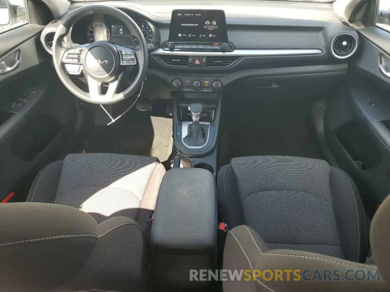 8 fotografías del automóvil dañado 3KPF24AD4PE587222 KIA FORTE 2023