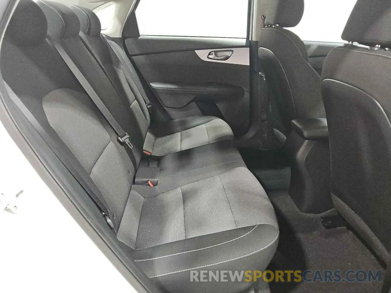 10 fotografías del automóvil dañado 3KPF24AD4PE591996 KIA FORTE 2023