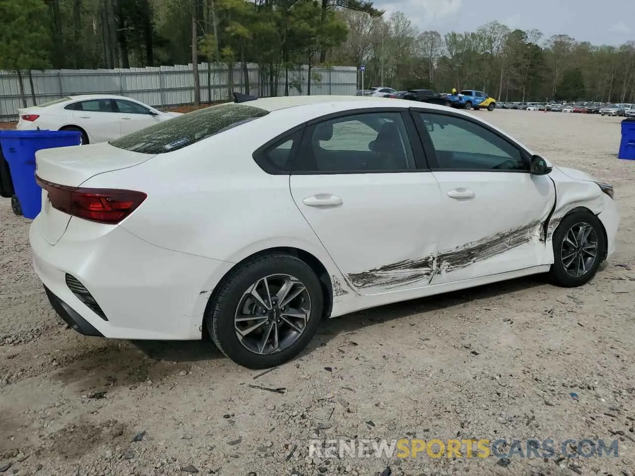 3 fotografías del automóvil dañado 3KPF24AD4PE613009 KIA FORTE 2023