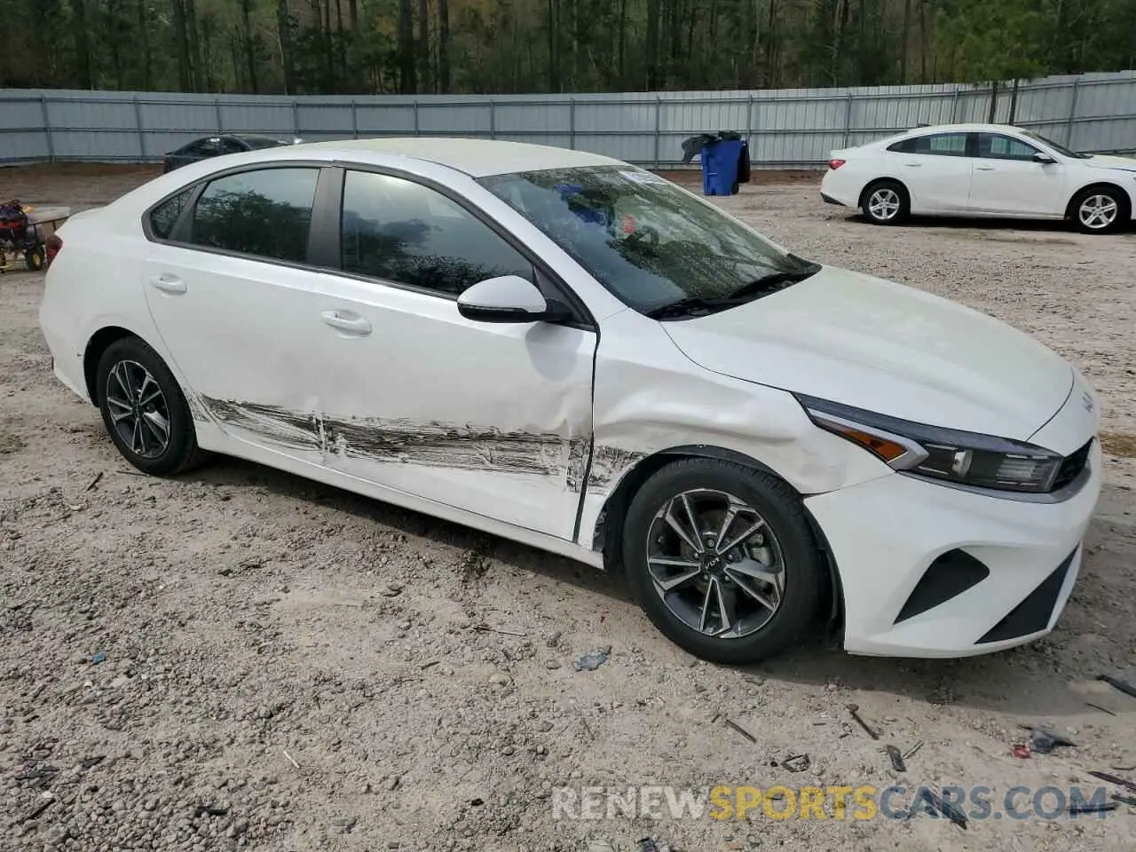 4 fotografías del automóvil dañado 3KPF24AD4PE613009 KIA FORTE 2023