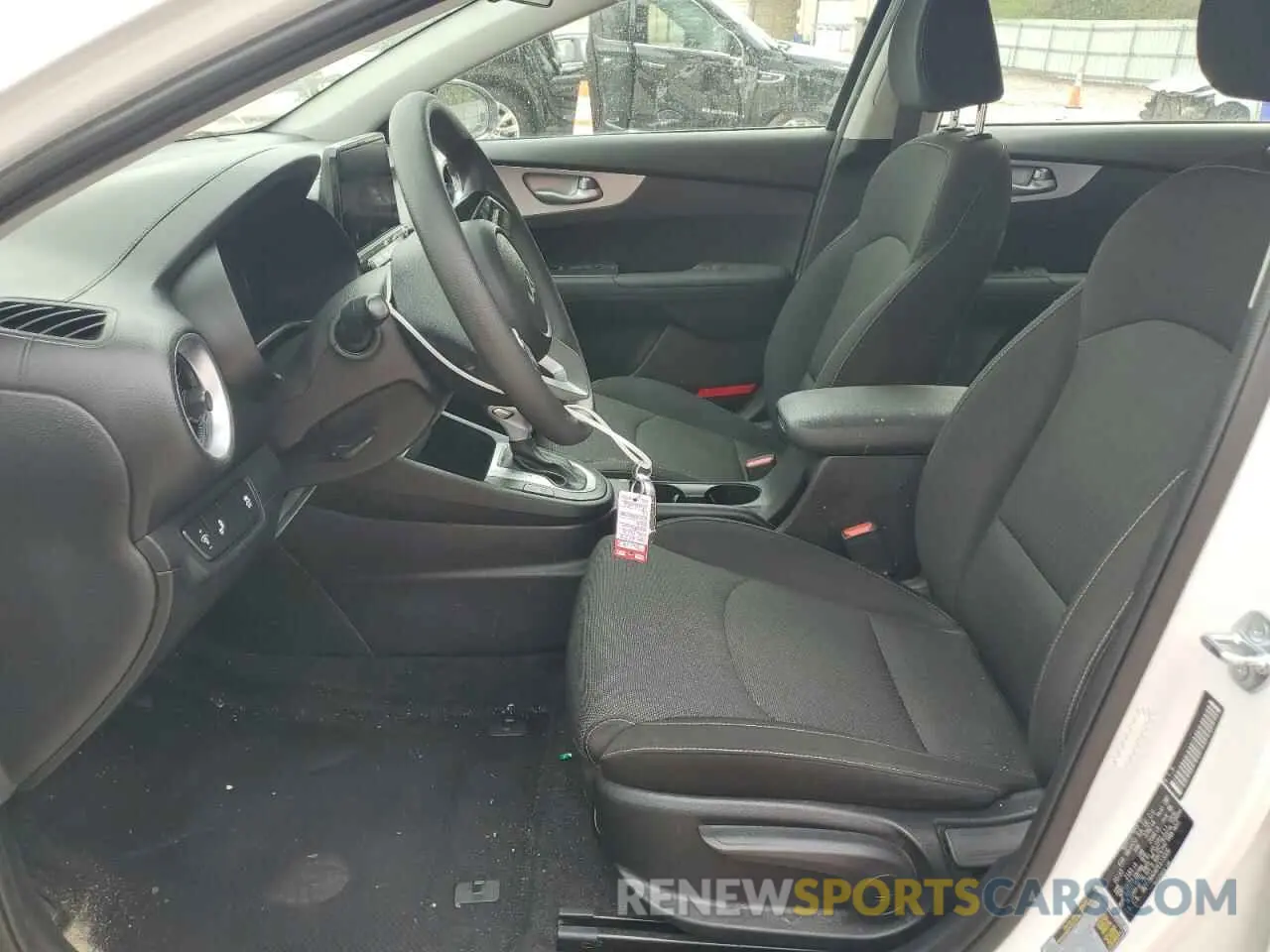 7 fotografías del automóvil dañado 3KPF24AD4PE613009 KIA FORTE 2023