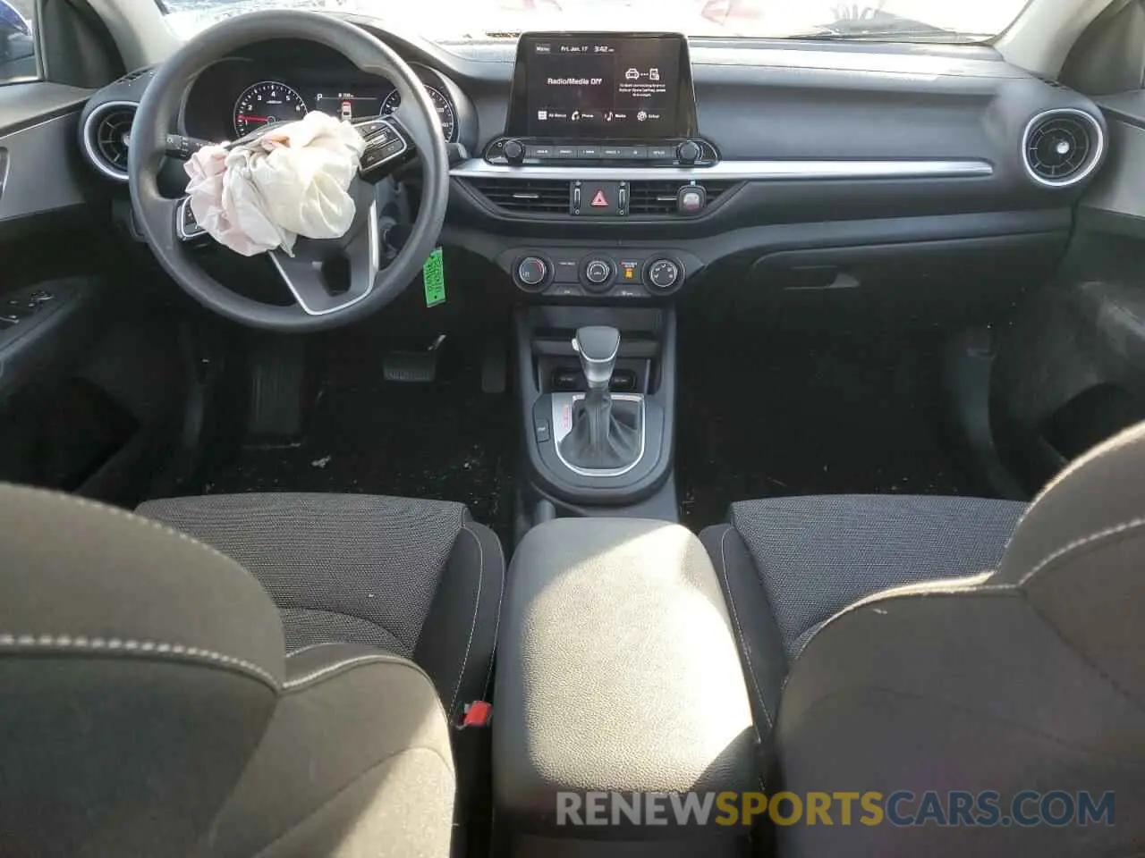 8 fotografías del automóvil dañado 3KPF24AD4PE681987 KIA FORTE 2023