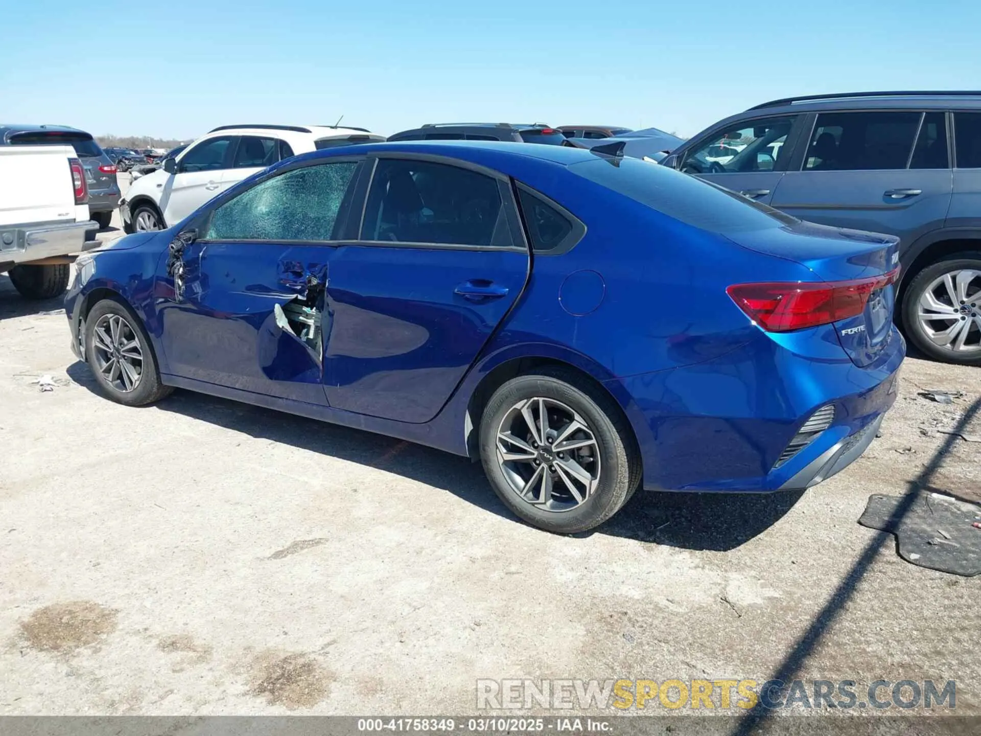3 fotografías del automóvil dañado 3KPF24AD4PE683741 KIA FORTE 2023
