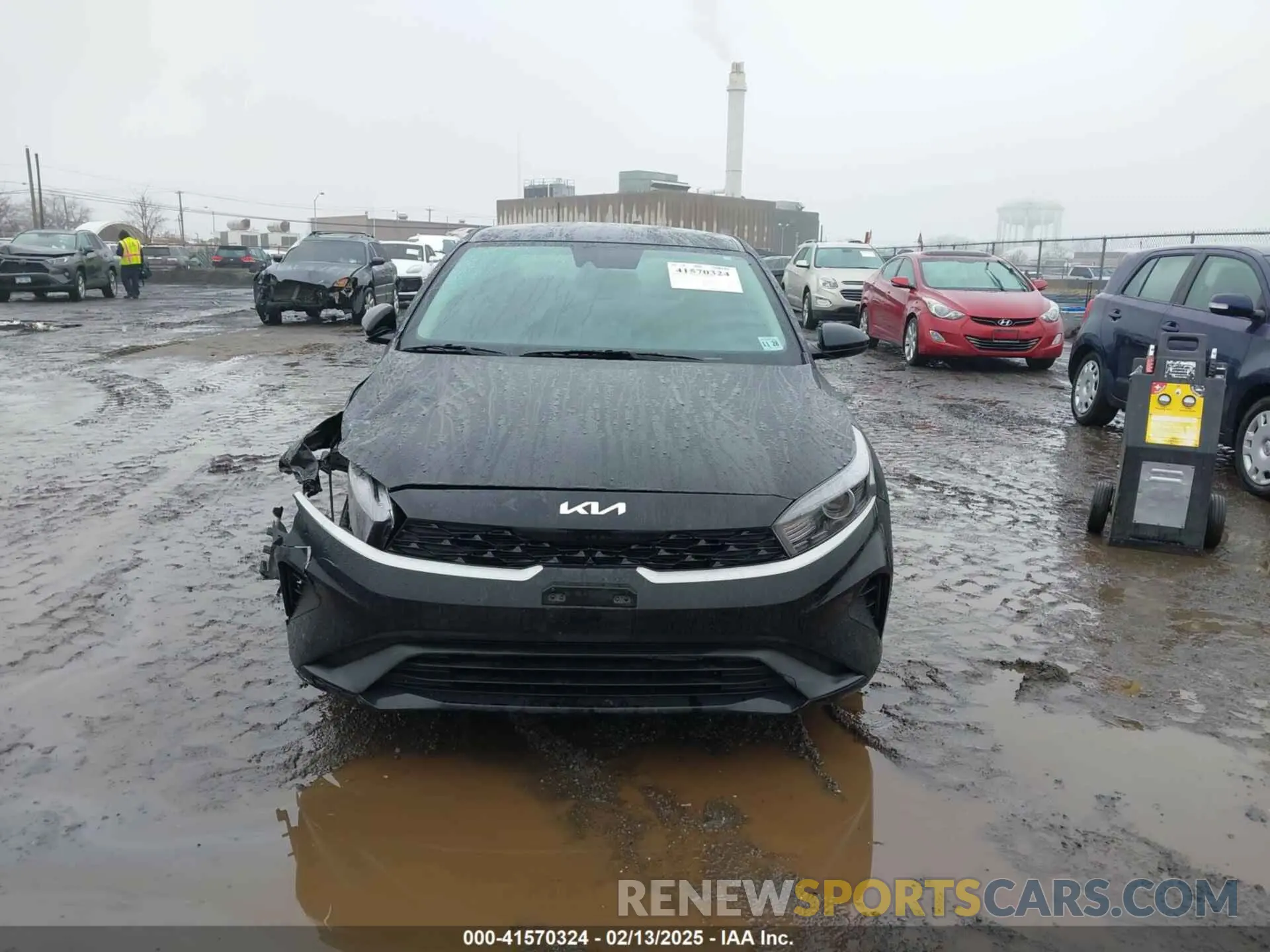 12 fotografías del automóvil dañado 3KPF24AD4PE691502 KIA FORTE 2023
