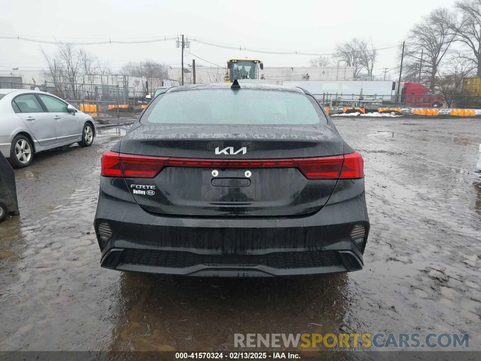 16 fotografías del automóvil dañado 3KPF24AD4PE691502 KIA FORTE 2023