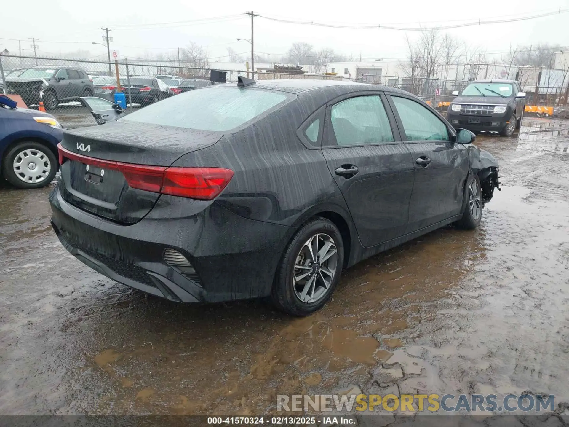 4 fotografías del automóvil dañado 3KPF24AD4PE691502 KIA FORTE 2023
