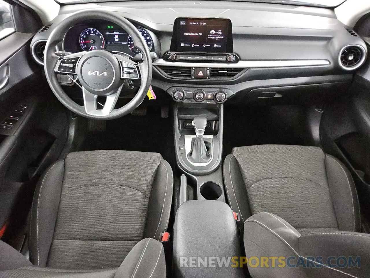 8 fotografías del automóvil dañado 3KPF24AD5PE538580 KIA FORTE 2023