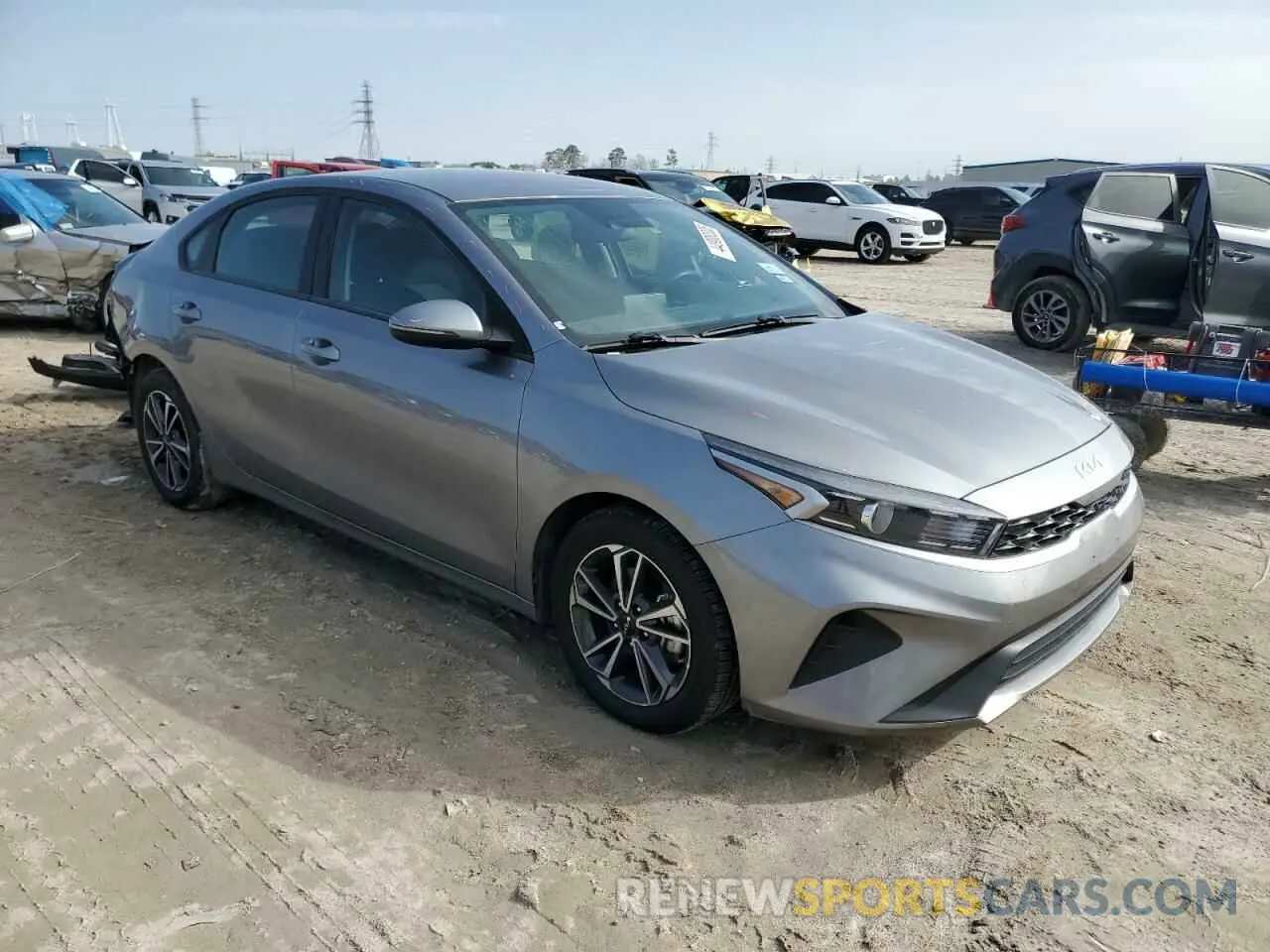 4 fotografías del automóvil dañado 3KPF24AD5PE549675 KIA FORTE 2023