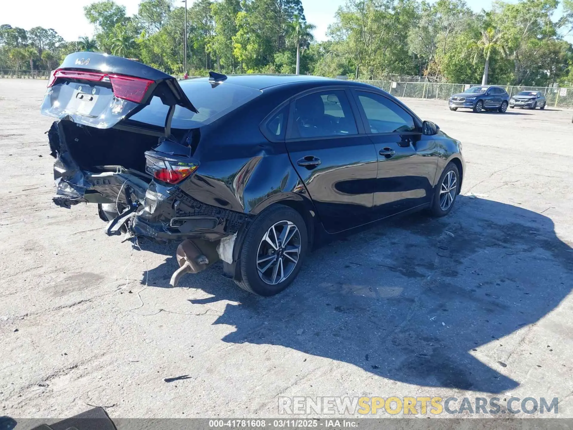 4 fotografías del automóvil dañado 3KPF24AD5PE554908 KIA FORTE 2023