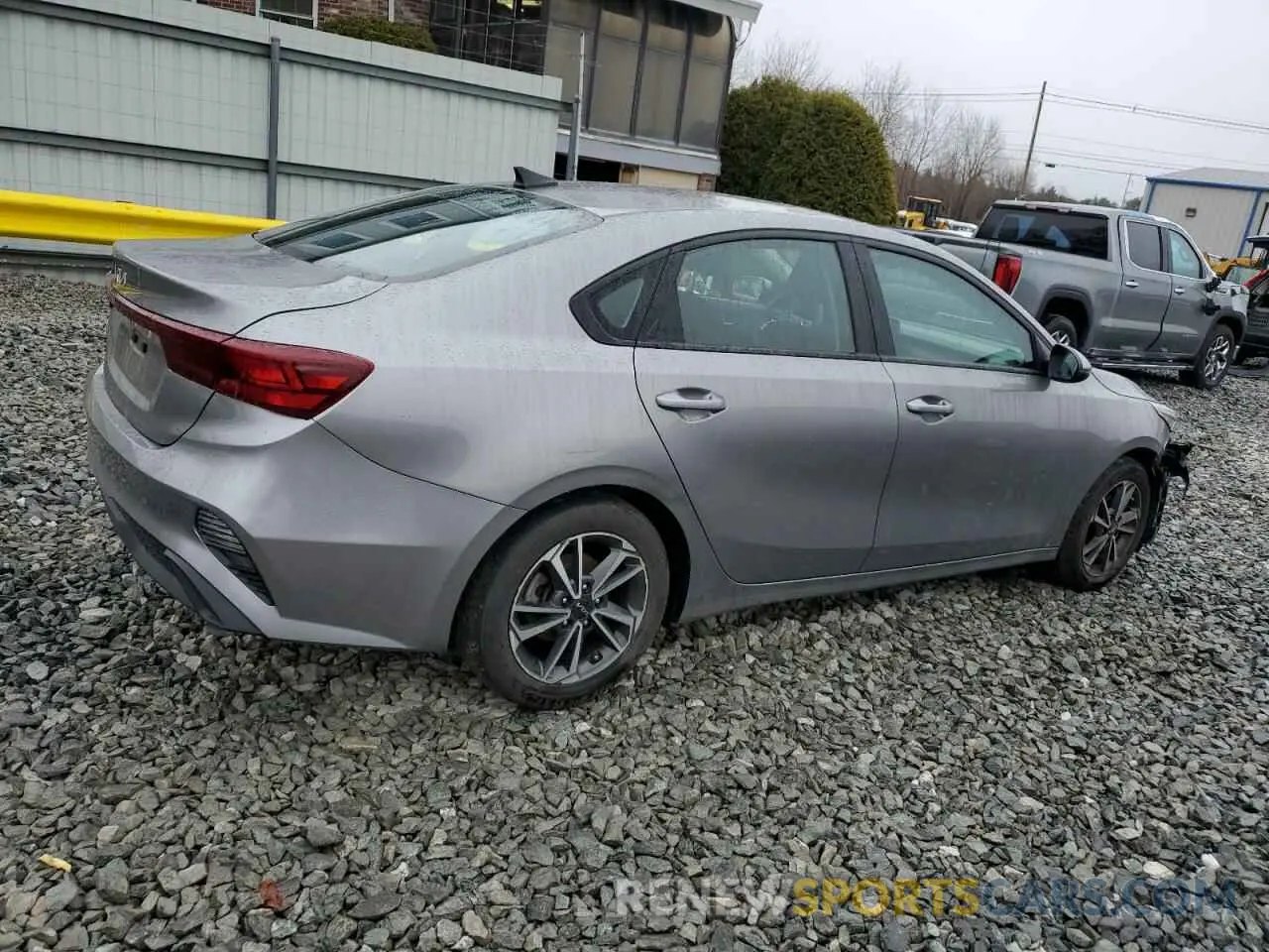 3 fotografías del automóvil dañado 3KPF24AD5PE556805 KIA FORTE 2023