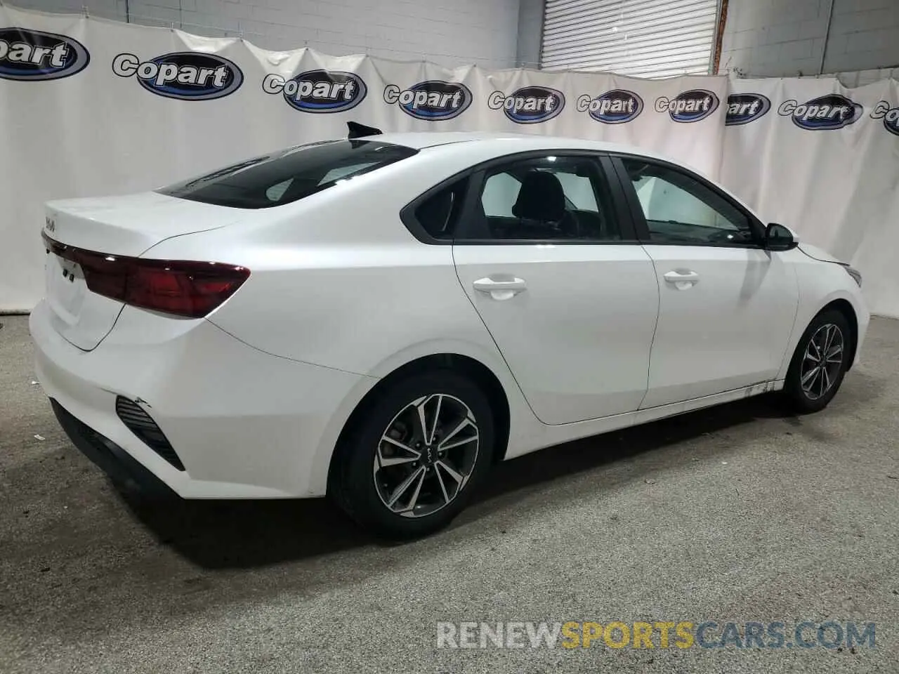 3 fotografías del automóvil dañado 3KPF24AD5PE558067 KIA FORTE 2023