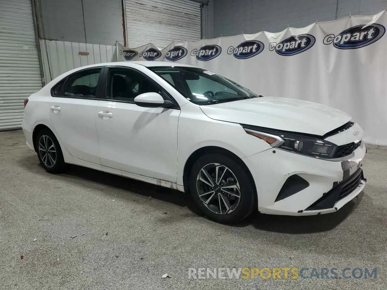 4 fotografías del automóvil dañado 3KPF24AD5PE558067 KIA FORTE 2023