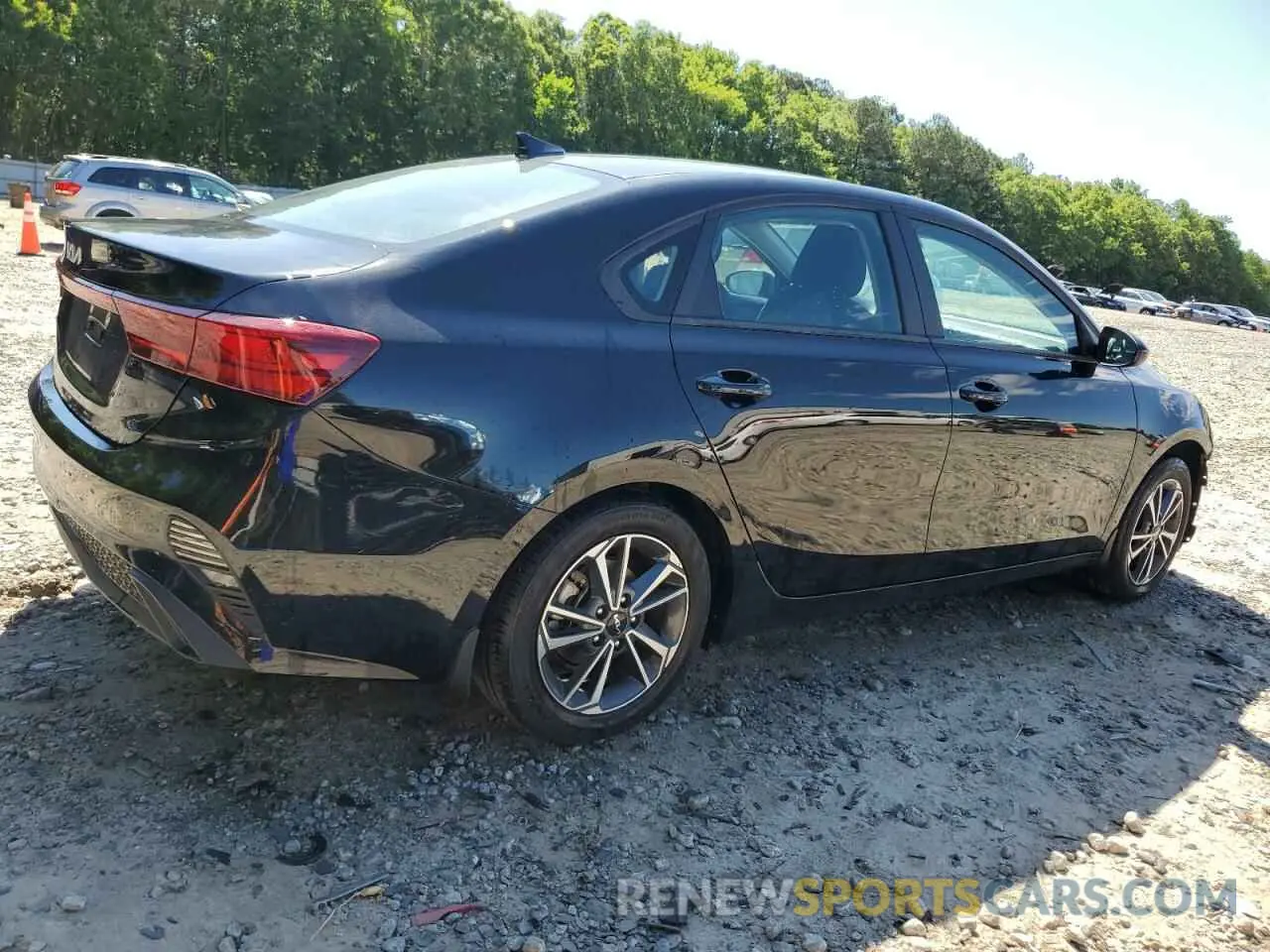 3 fotografías del automóvil dañado 3KPF24AD5PE562619 KIA FORTE 2023