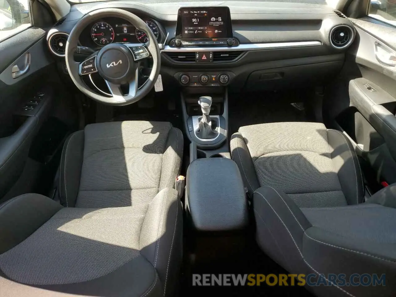 8 fotografías del automóvil dañado 3KPF24AD5PE562619 KIA FORTE 2023
