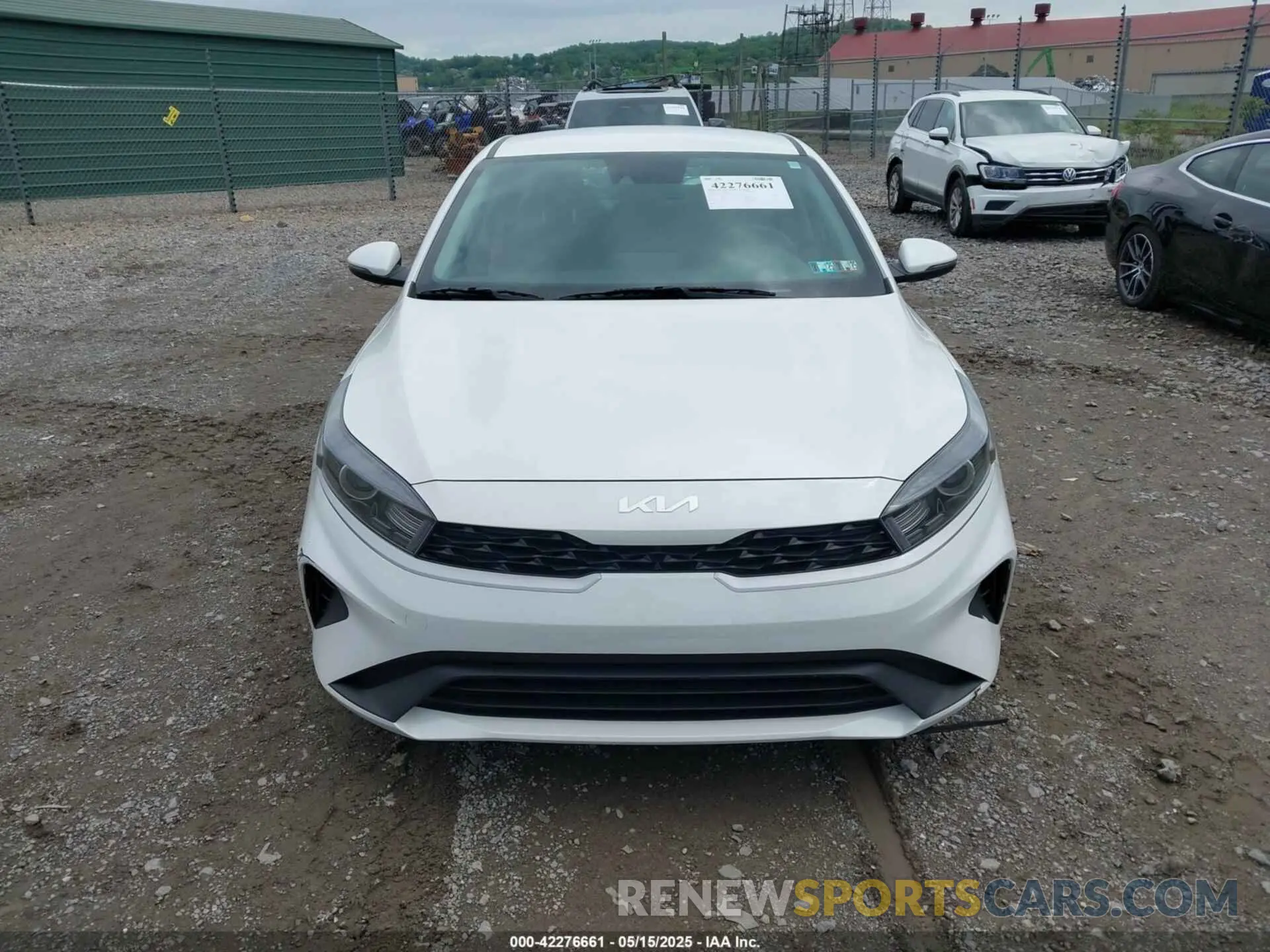 12 fotografías del automóvil dañado 3KPF24AD5PE590582 KIA FORTE 2023