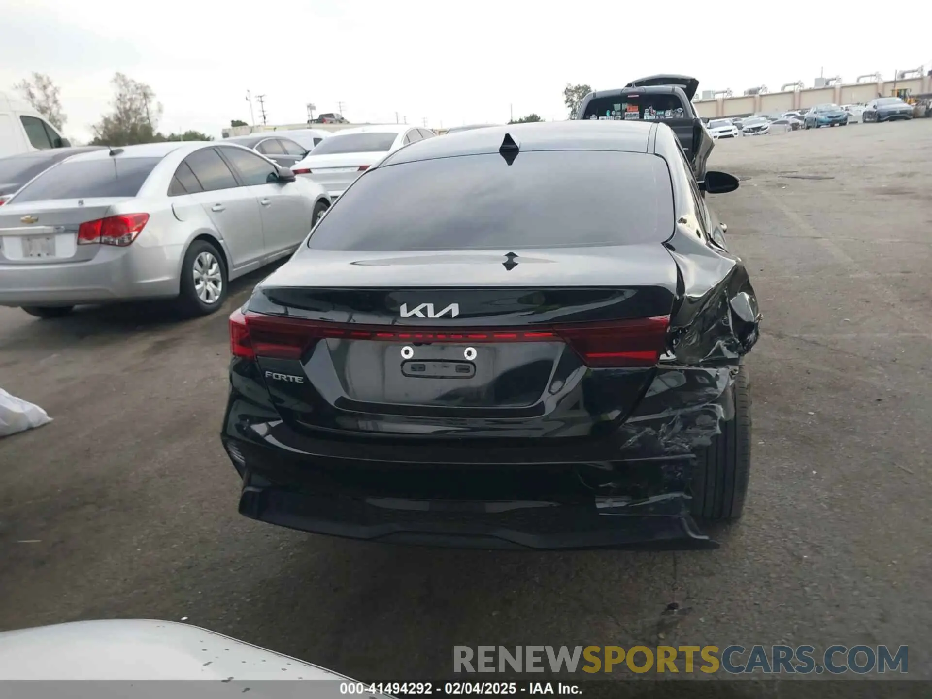 16 fotografías del automóvil dañado 3KPF24AD5PE646813 KIA FORTE 2023