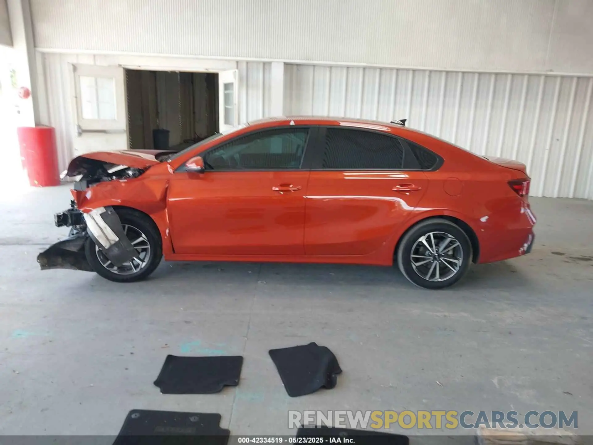 14 fotografías del automóvil dañado 3KPF24AD5PE677558 KIA FORTE 2023