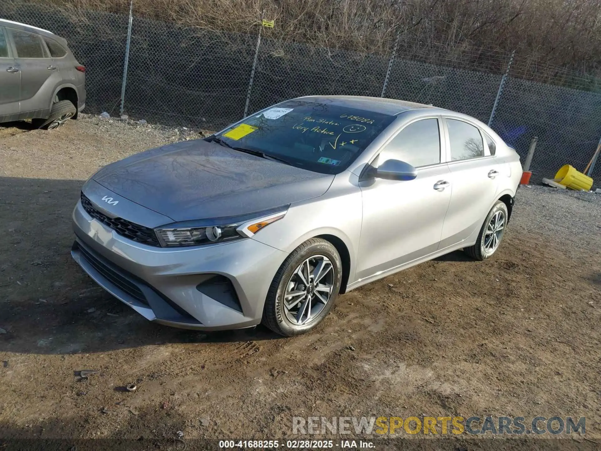 2 fotografías del automóvil dañado 3KPF24AD5PE678032 KIA FORTE 2023