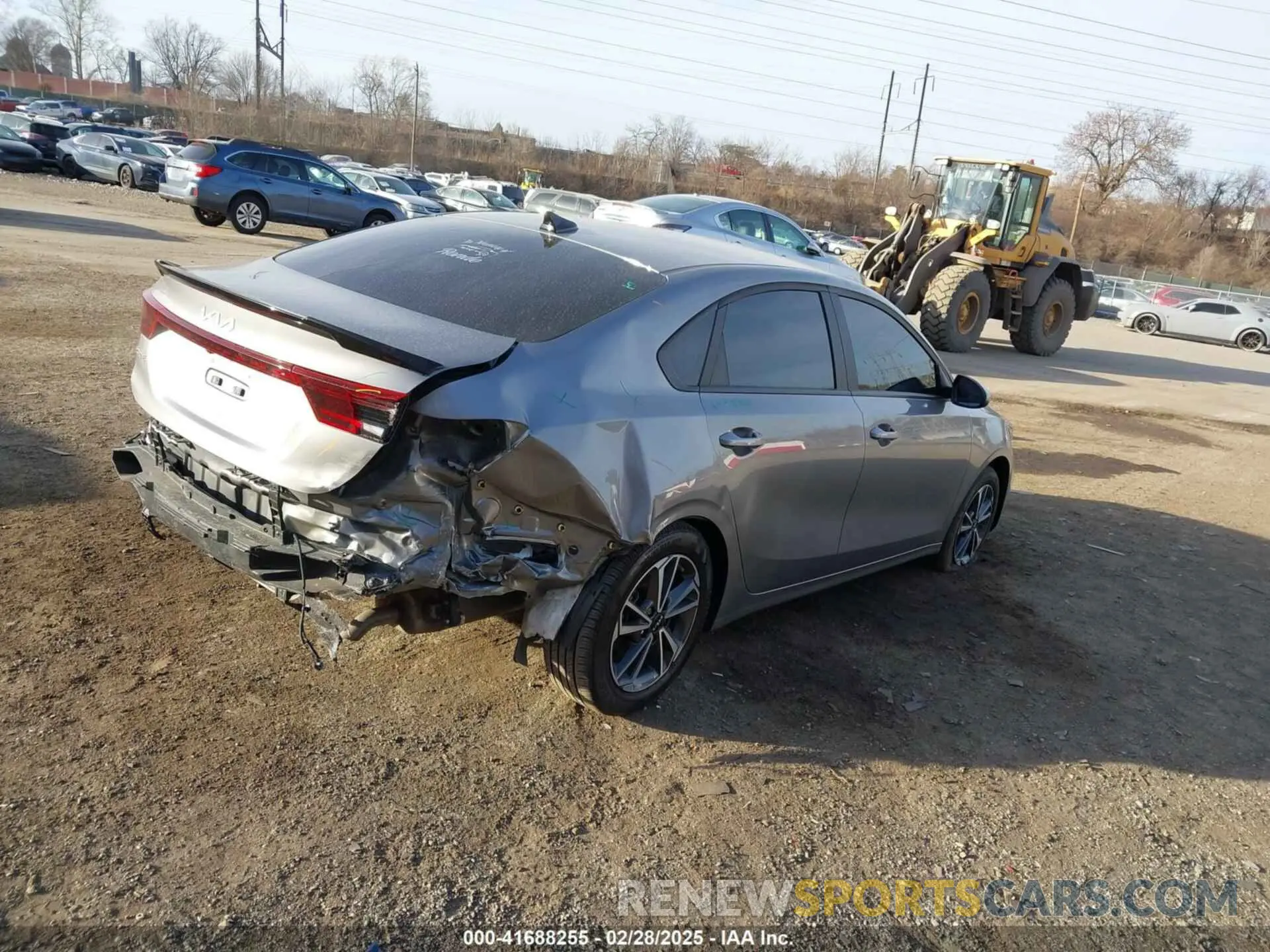 4 fotografías del automóvil dañado 3KPF24AD5PE678032 KIA FORTE 2023
