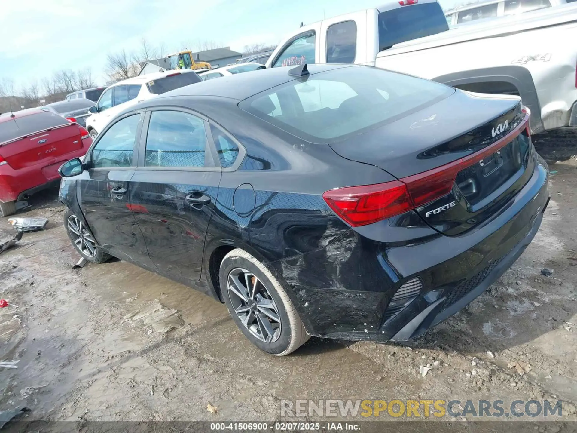 15 fotografías del automóvil dañado 3KPF24AD6PE511503 KIA FORTE 2023