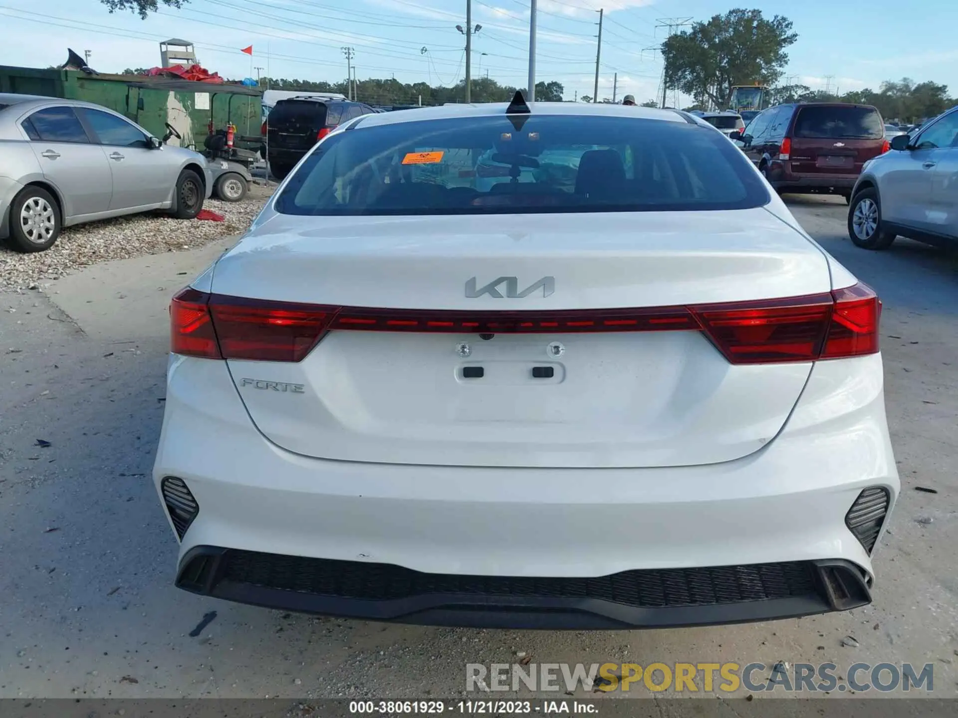 16 fotografías del automóvil dañado 3KPF24AD6PE544534 KIA FORTE 2023