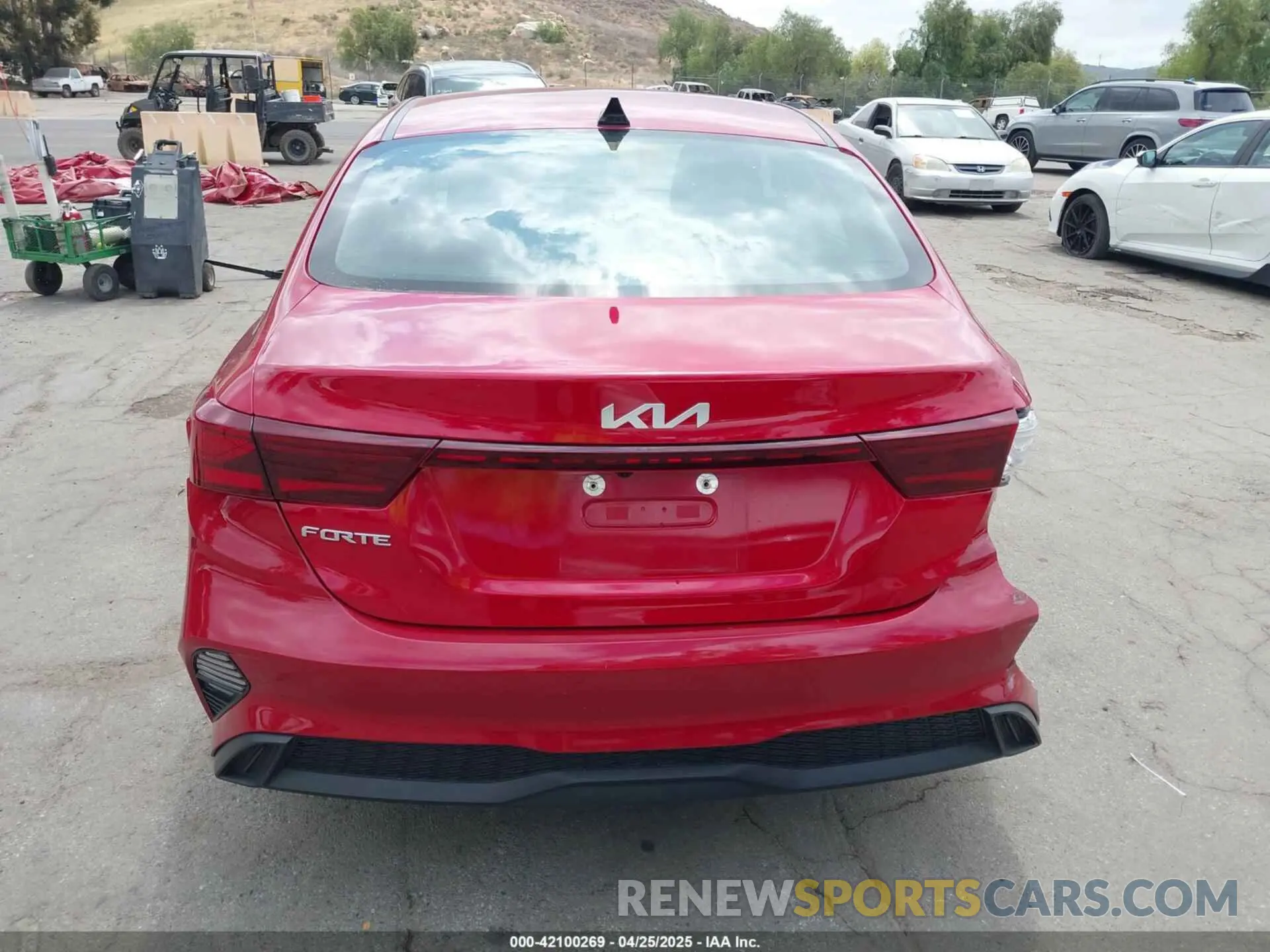 15 fotografías del automóvil dañado 3KPF24AD6PE580787 KIA FORTE 2023