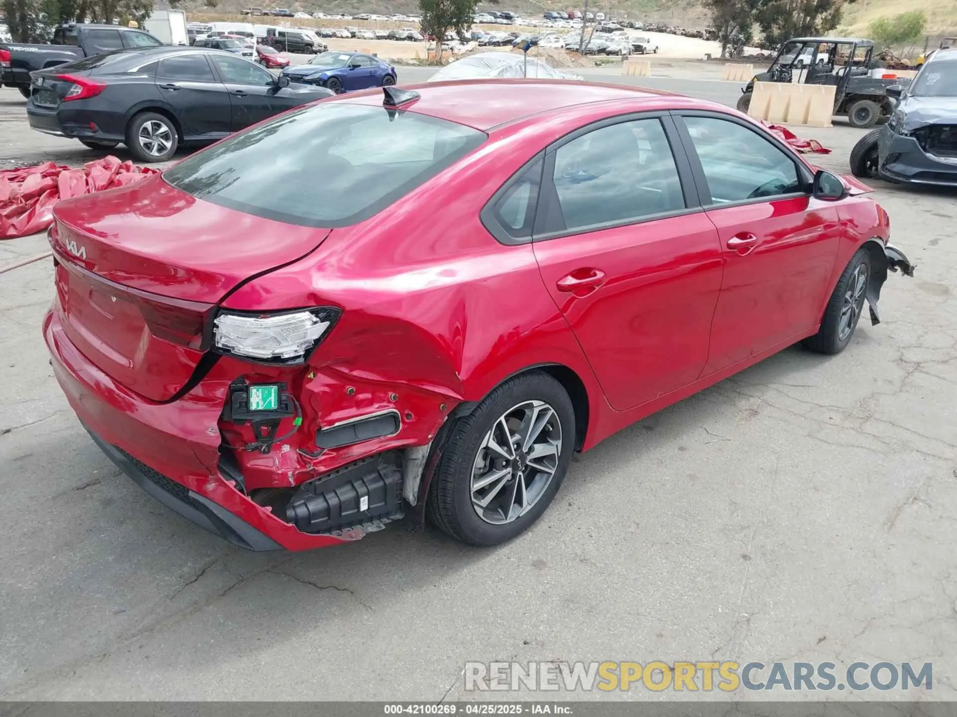 4 fotografías del automóvil dañado 3KPF24AD6PE580787 KIA FORTE 2023