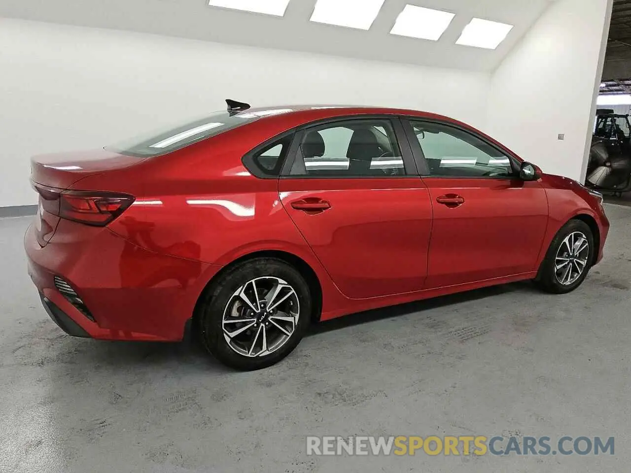 3 fotografías del automóvil dañado 3KPF24AD6PE583365 KIA FORTE 2023