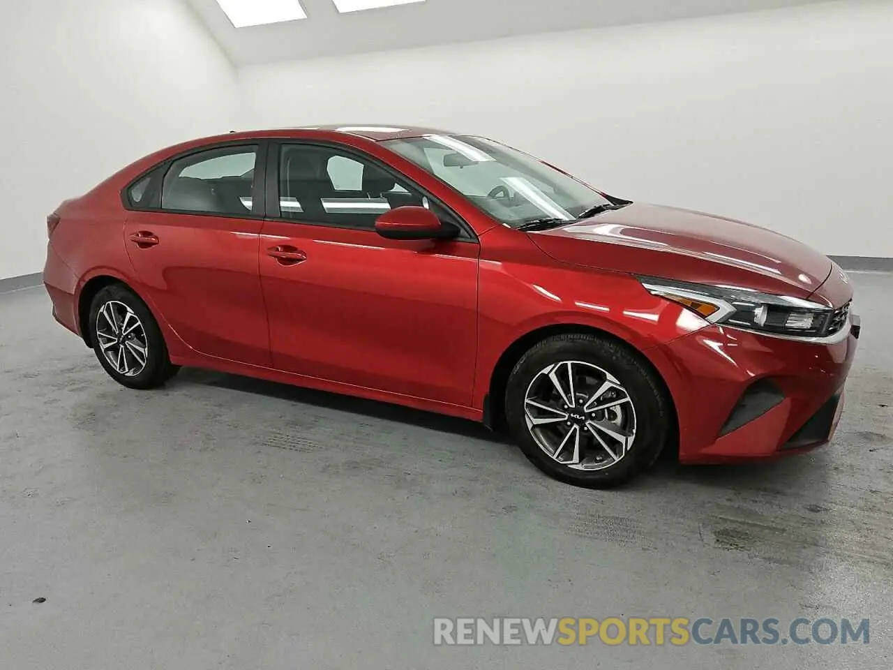 4 fotografías del automóvil dañado 3KPF24AD6PE583365 KIA FORTE 2023