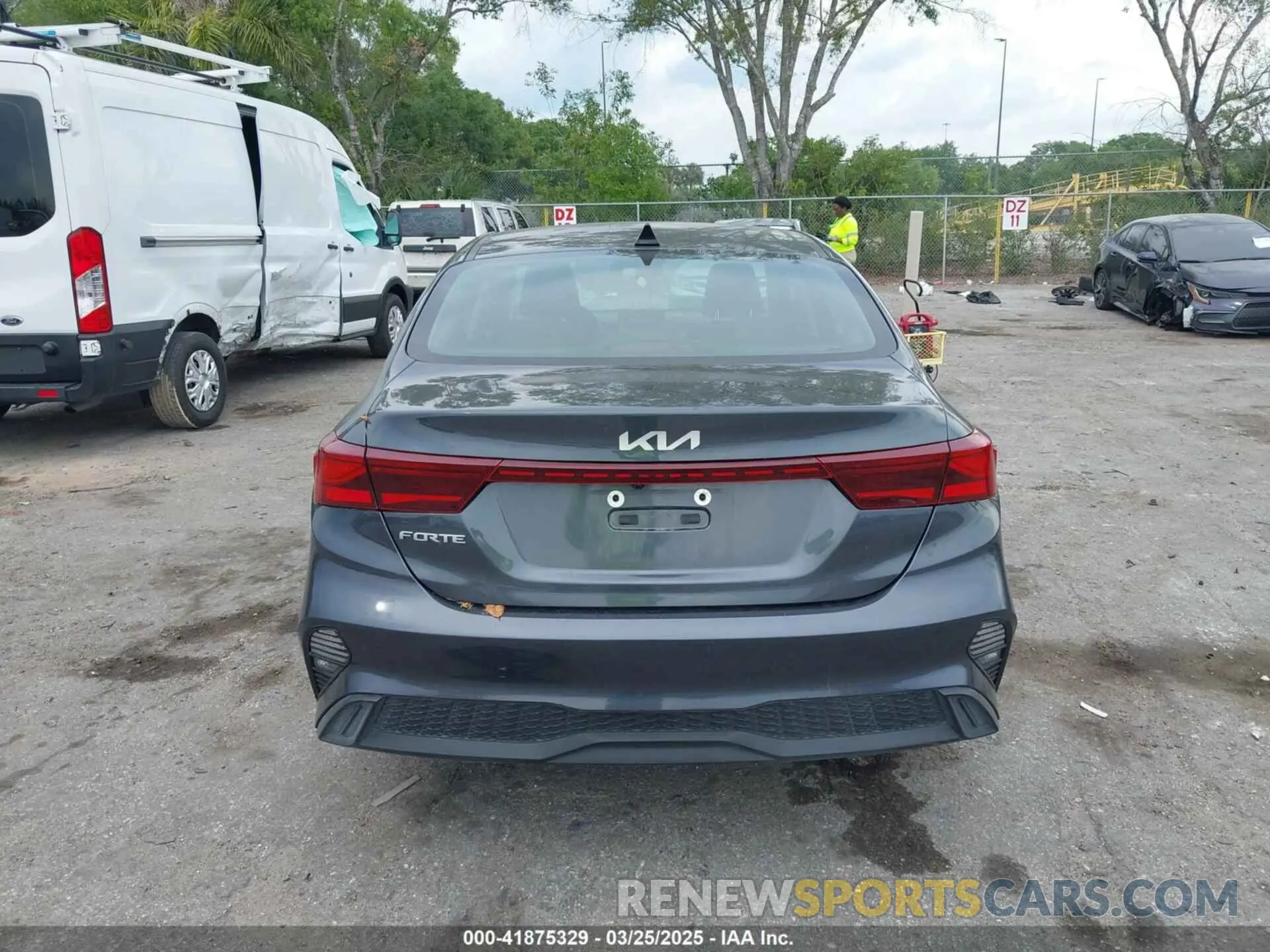 16 fotografías del automóvil dañado 3KPF24AD6PE645296 KIA FORTE 2023