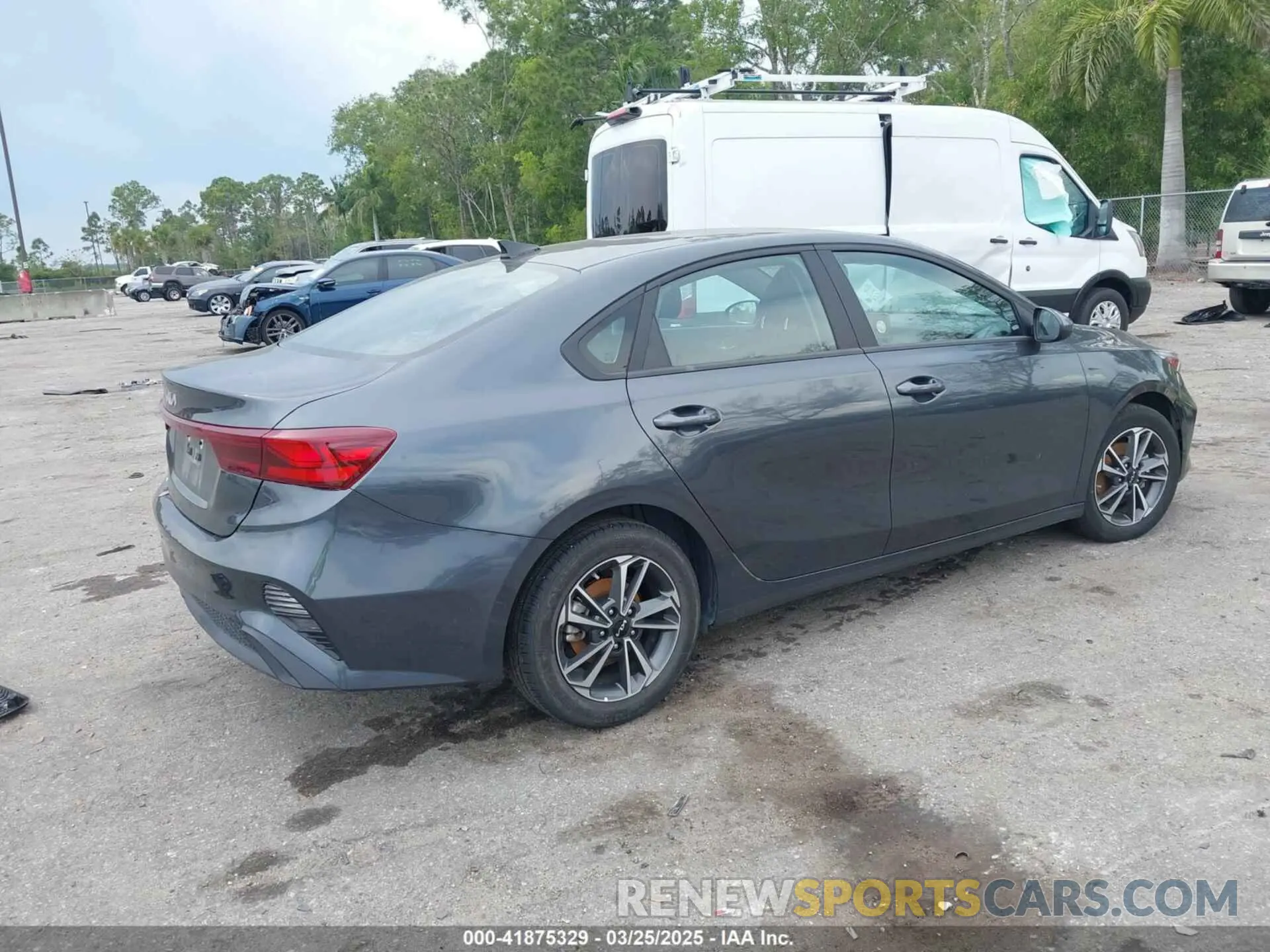 4 fotografías del automóvil dañado 3KPF24AD6PE645296 KIA FORTE 2023