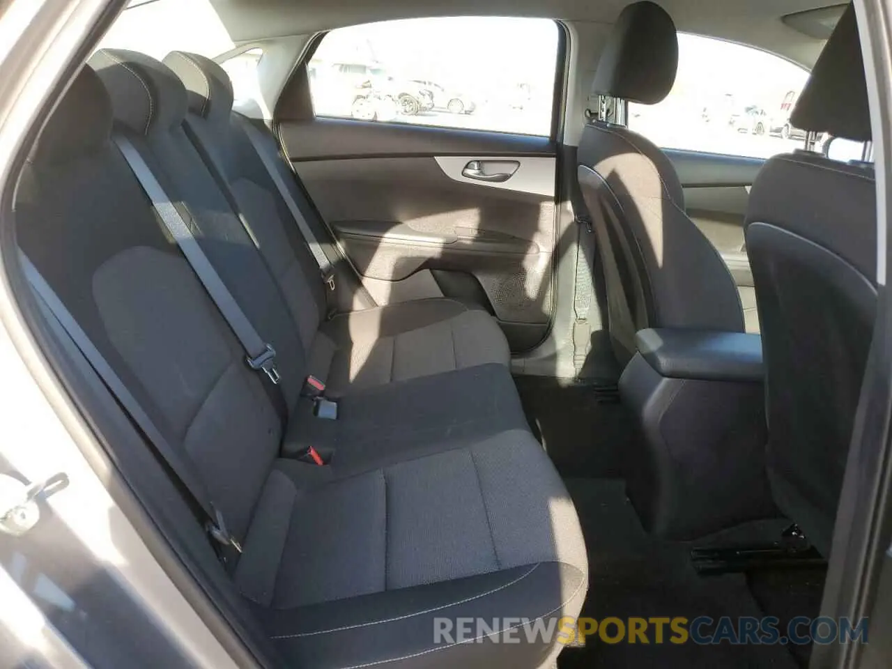 10 fotografías del automóvil dañado 3KPF24AD6PE647193 KIA FORTE 2023