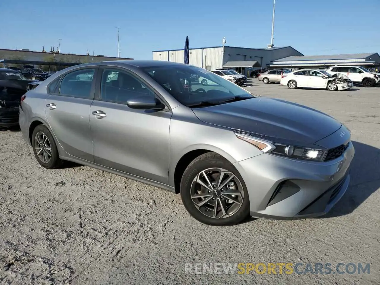 4 fotografías del automóvil dañado 3KPF24AD6PE647193 KIA FORTE 2023