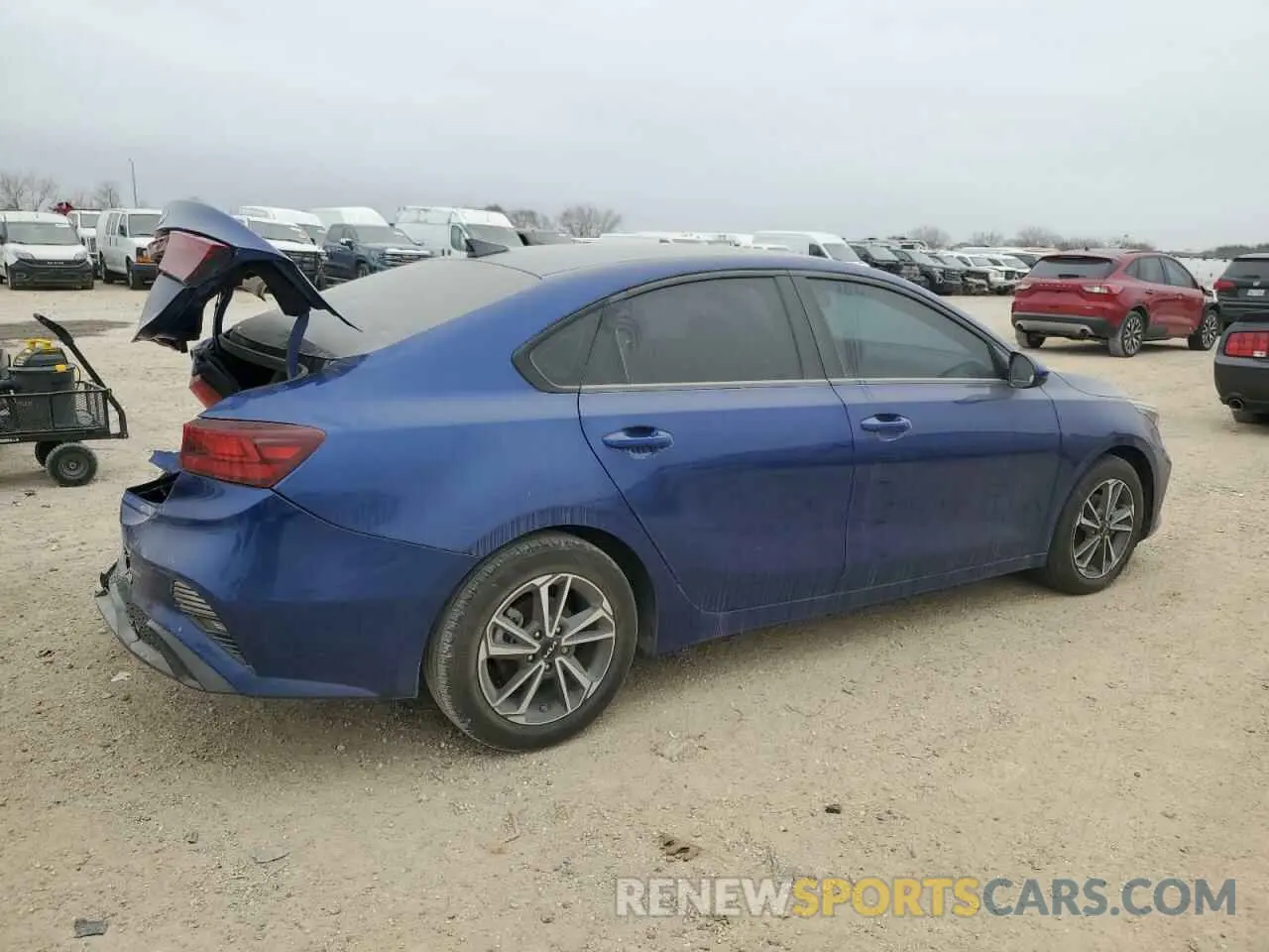 3 fotografías del automóvil dañado 3KPF24AD7PE523367 KIA FORTE 2023