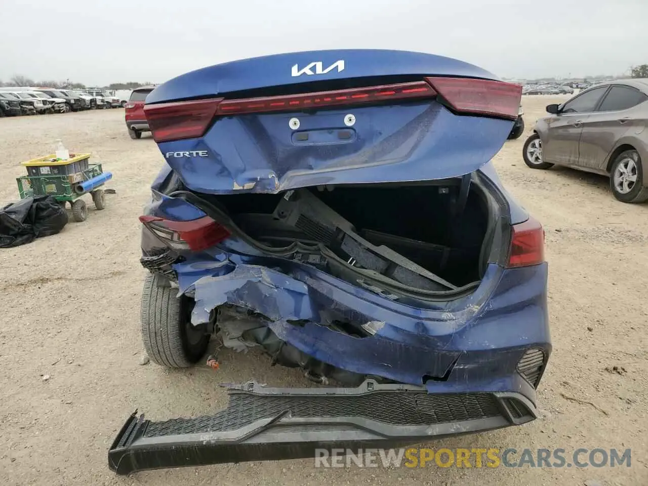 6 fotografías del automóvil dañado 3KPF24AD7PE523367 KIA FORTE 2023