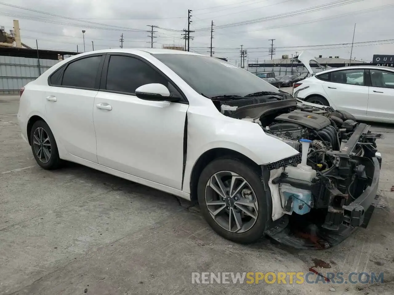 4 fotografías del automóvil dañado 3KPF24AD7PE549175 KIA FORTE 2023