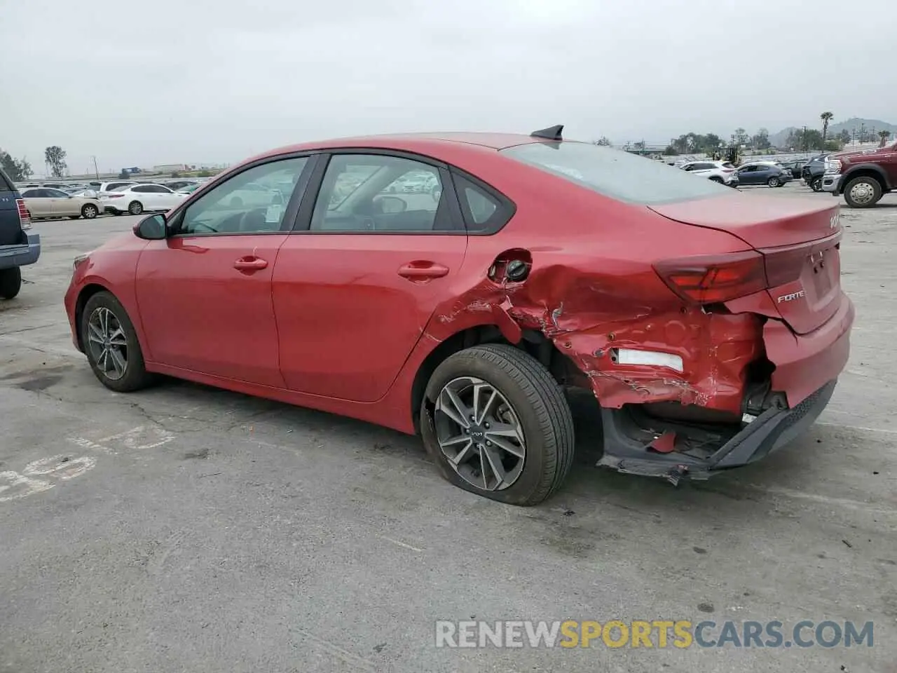 2 fotografías del automóvil dañado 3KPF24AD7PE553985 KIA FORTE 2023