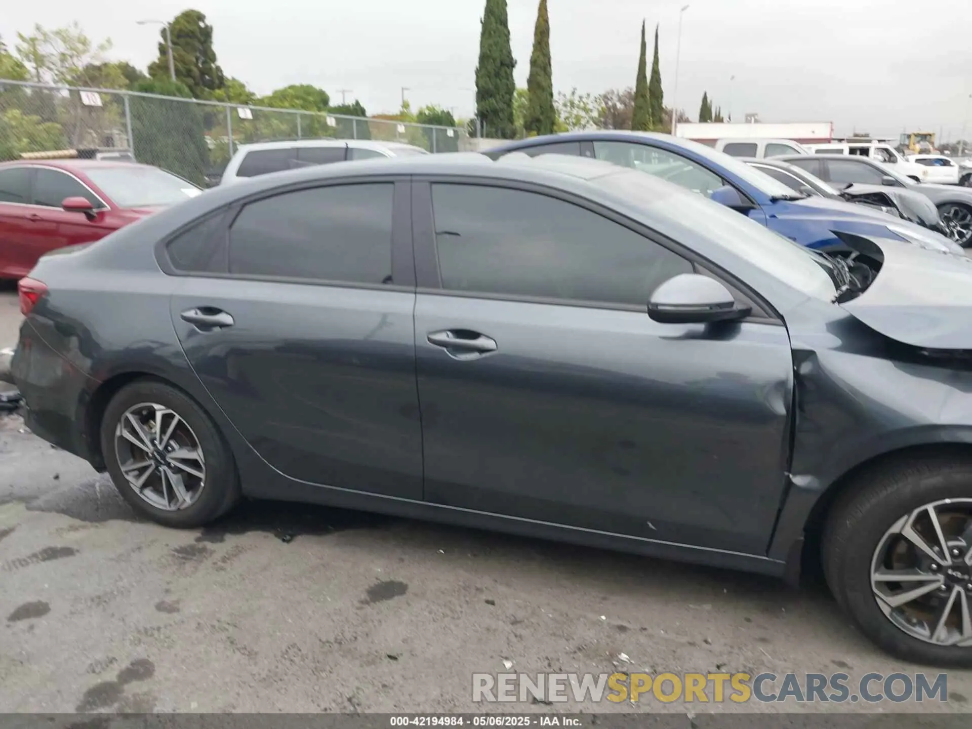 14 fotografías del automóvil dañado 3KPF24AD7PE563187 KIA FORTE 2023