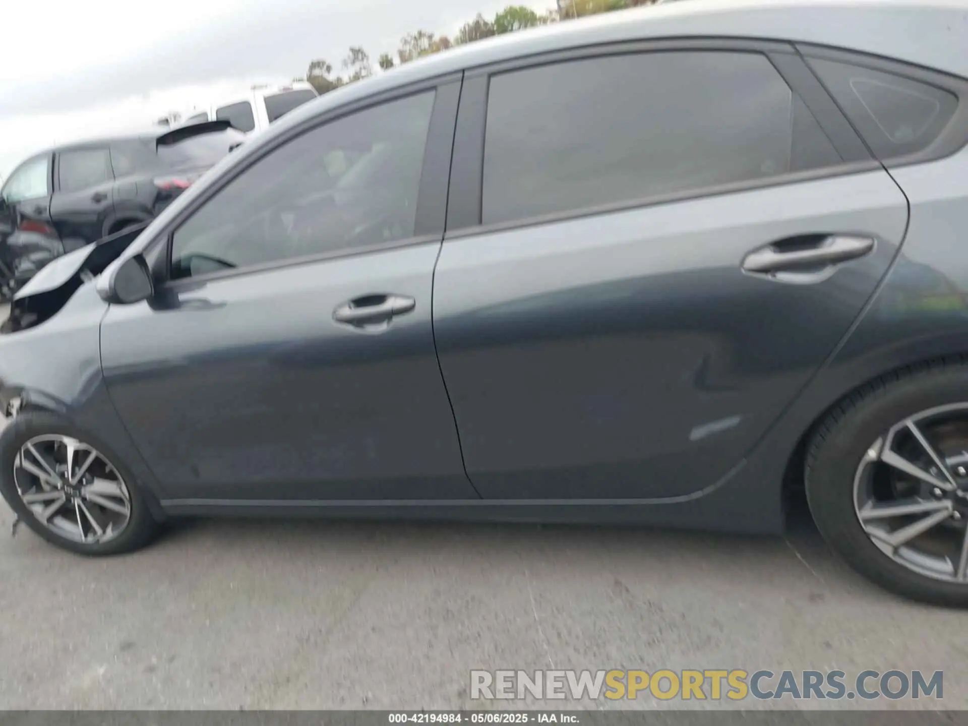 15 fotografías del automóvil dañado 3KPF24AD7PE563187 KIA FORTE 2023