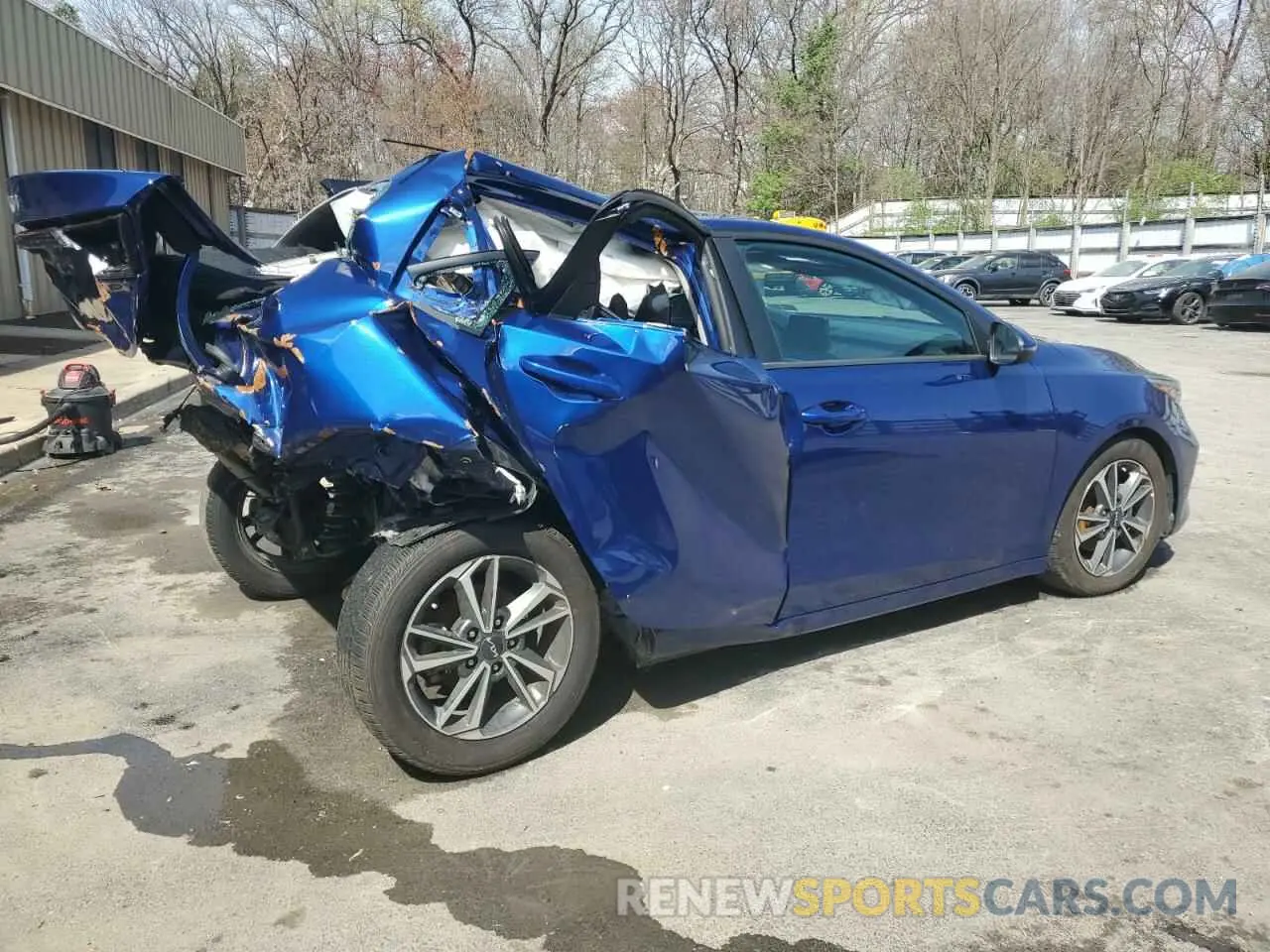 3 fotografías del automóvil dañado 3KPF24AD7PE604952 KIA FORTE 2023