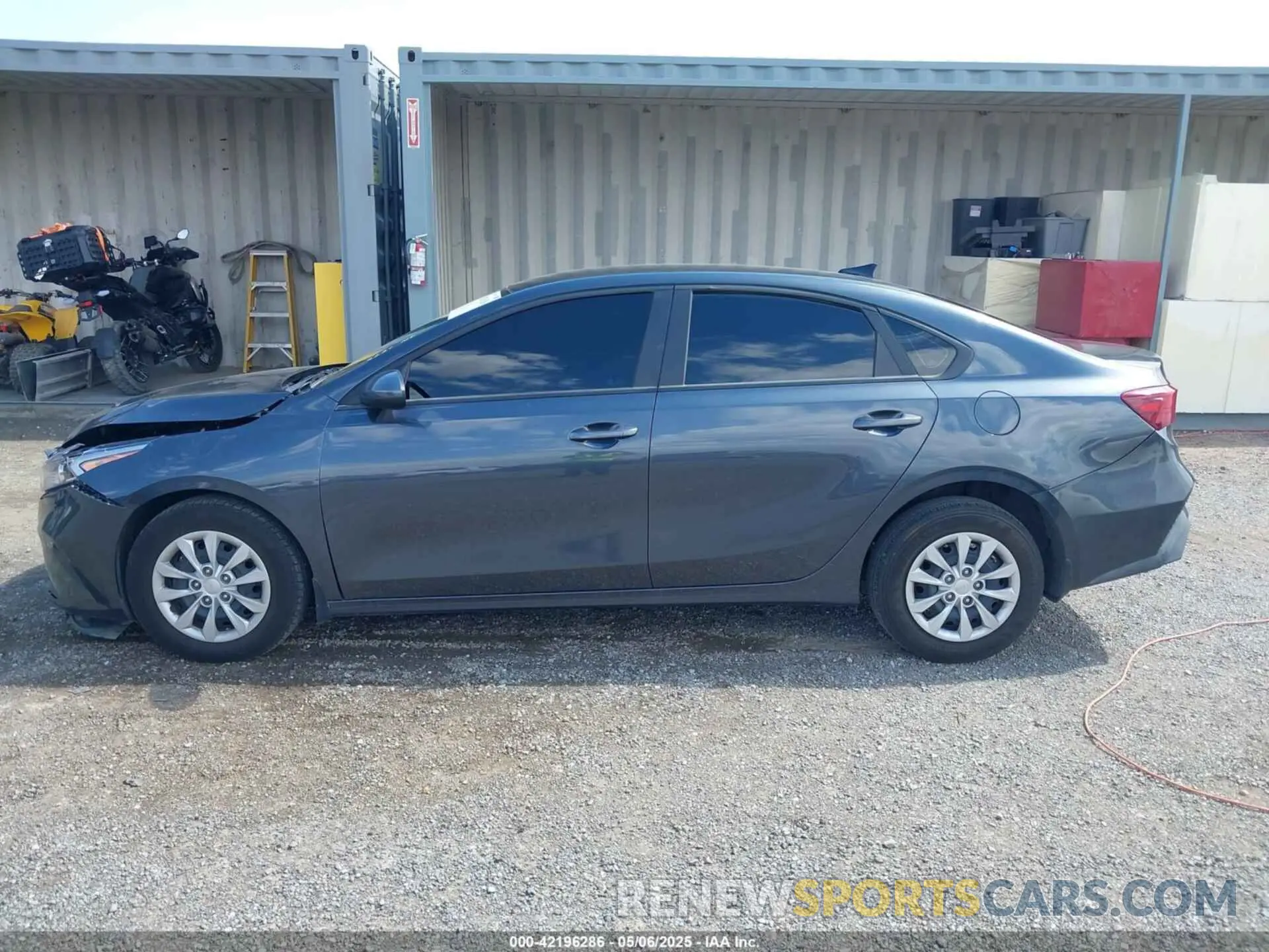 14 fotografías del automóvil dañado 3KPF24AD7PE609231 KIA FORTE 2023