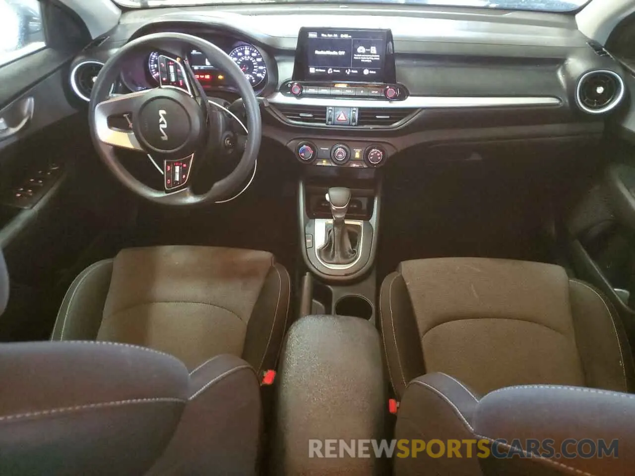 8 fotografías del automóvil dañado 3KPF24AD7PE629544 KIA FORTE 2023