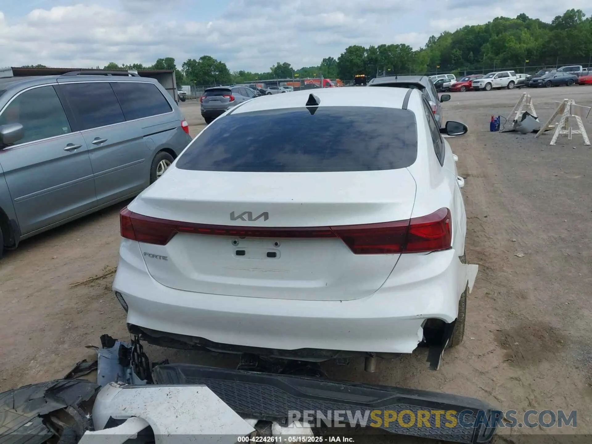 17 fotografías del automóvil dañado 3KPF24AD7PE641760 KIA FORTE 2023
