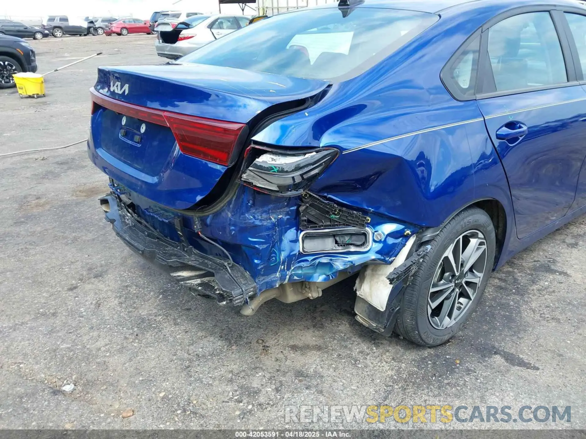 6 fotografías del automóvil dañado 3KPF24AD7PE682132 KIA FORTE 2023