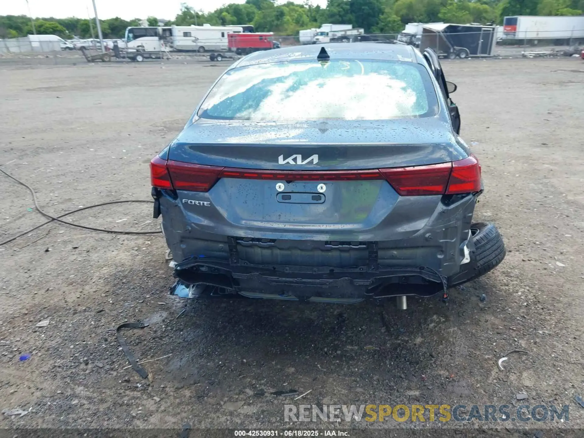17 fotografías del automóvil dañado 3KPF24AD7PE693390 KIA FORTE 2023