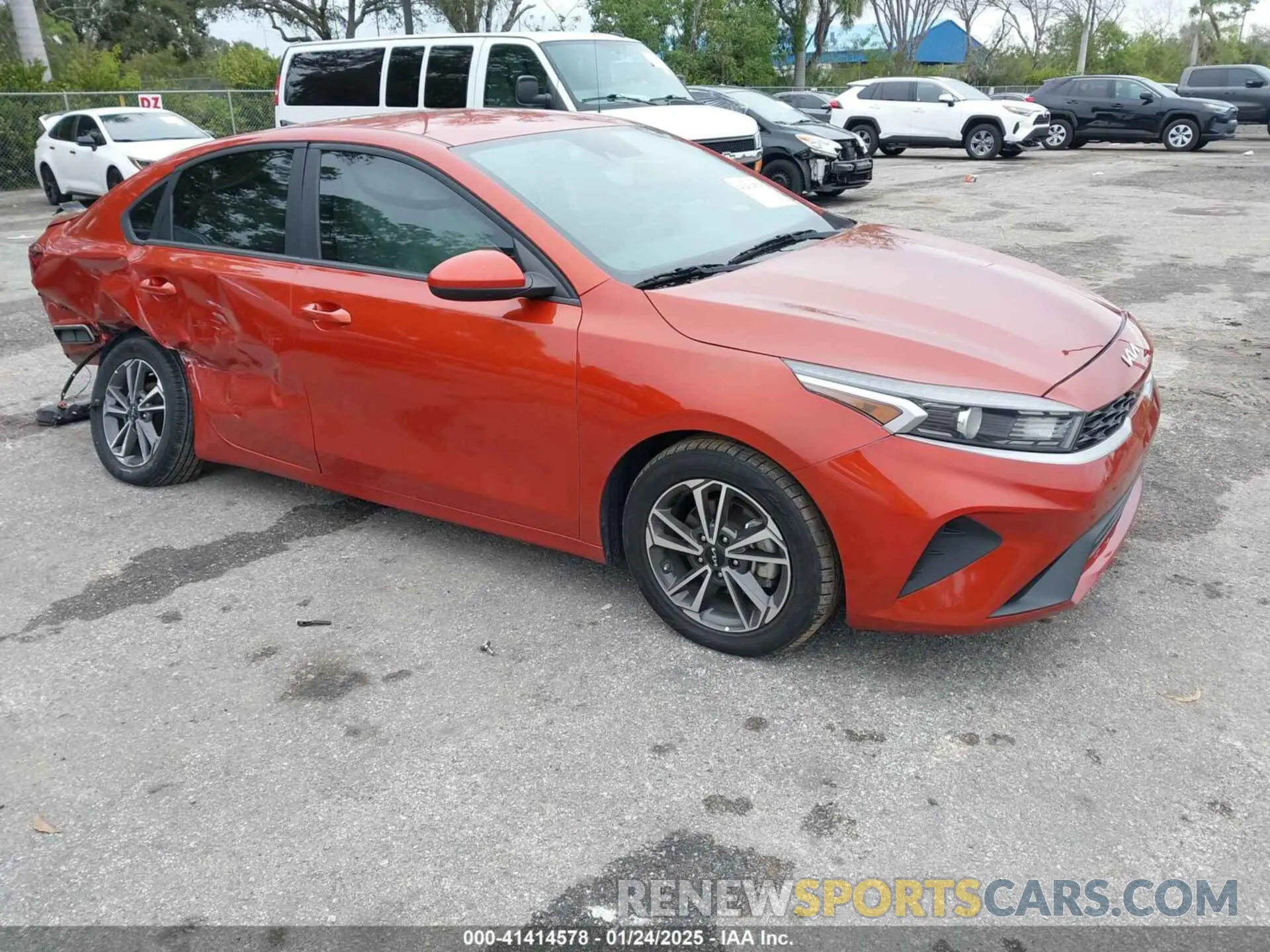 1 fotografías del automóvil dañado 3KPF24AD8PE524236 KIA FORTE 2023