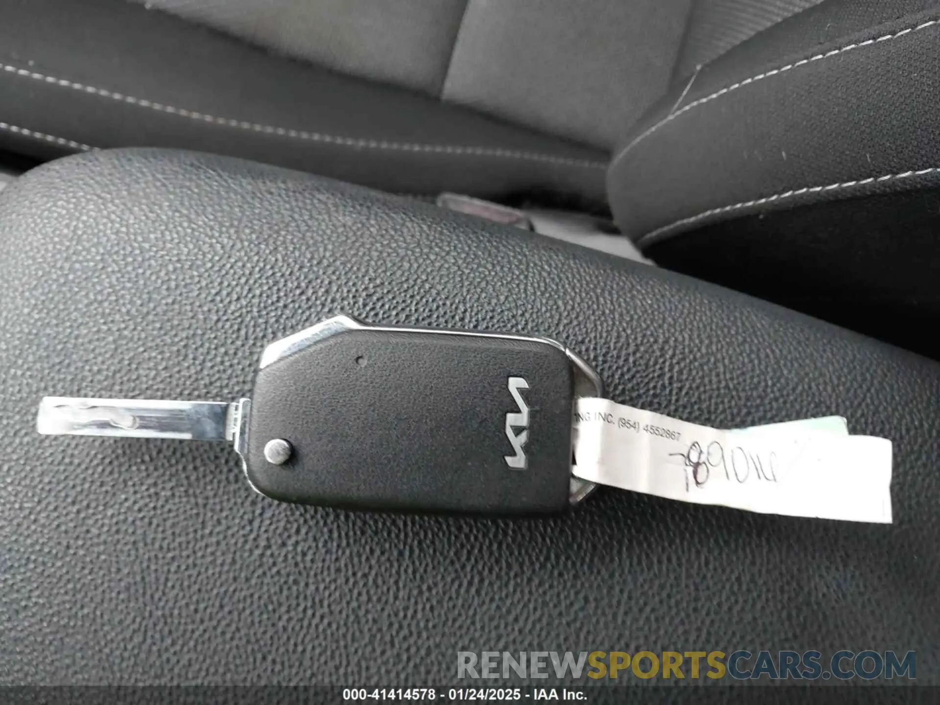 11 fotografías del automóvil dañado 3KPF24AD8PE524236 KIA FORTE 2023