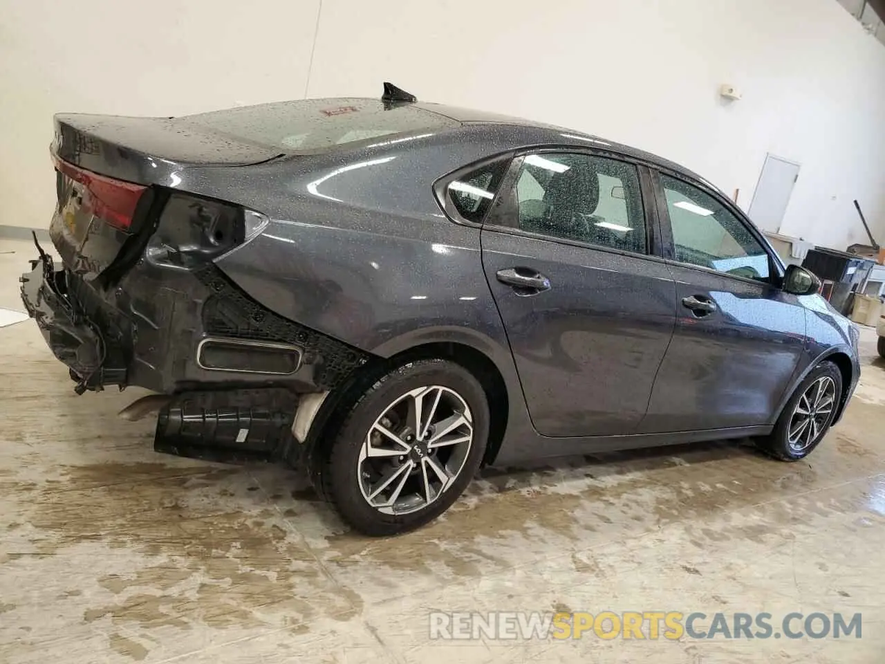 3 fotografías del automóvil dañado 3KPF24AD8PE526858 KIA FORTE 2023