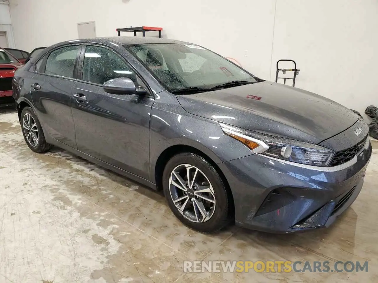 4 fotografías del automóvil dañado 3KPF24AD8PE526858 KIA FORTE 2023